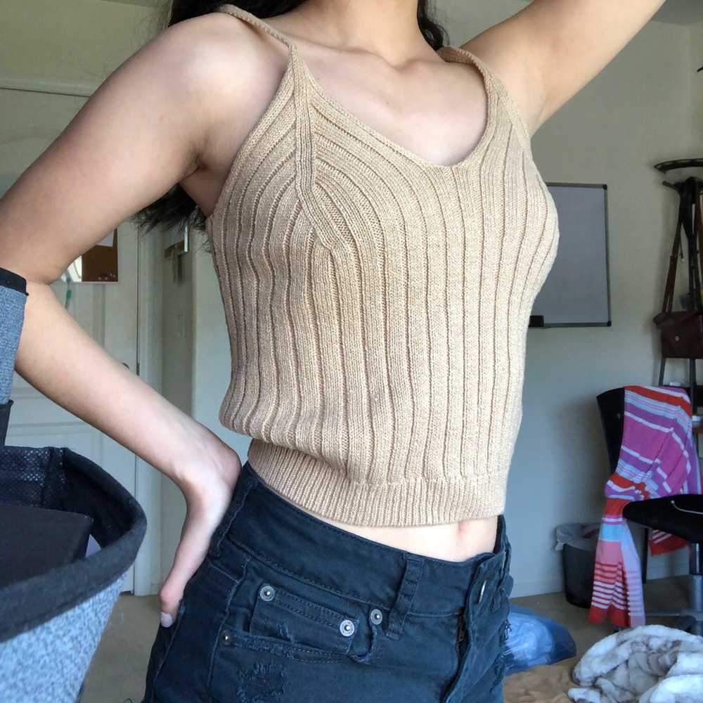 Kendall & Kylie Collection Crop Top - Picture 4 of 5